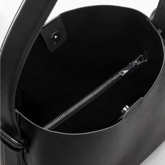 Mango Buckle Tote Bag - Picture 3 of 3